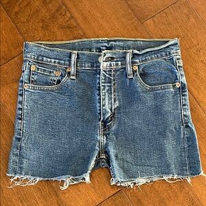 405. Levi’s 519 | Shorts | Cut Off | Size 29 | Like New Distressed